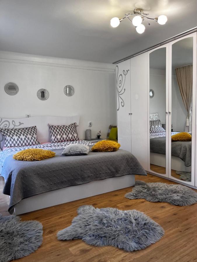 Color Home Hermannstadt 1 Sibiu Exterior foto